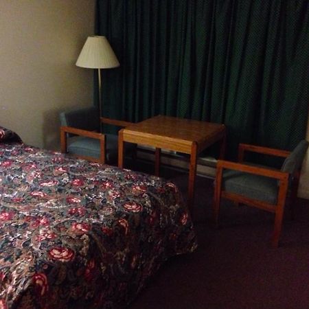 Super 9 Motel アルビオン エクステリア 写真